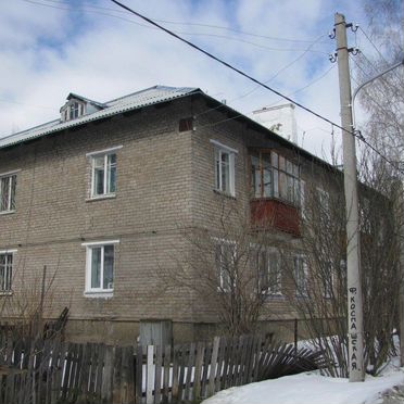 Доля: Комната 16 м² в 2-к., 2/2 эт.