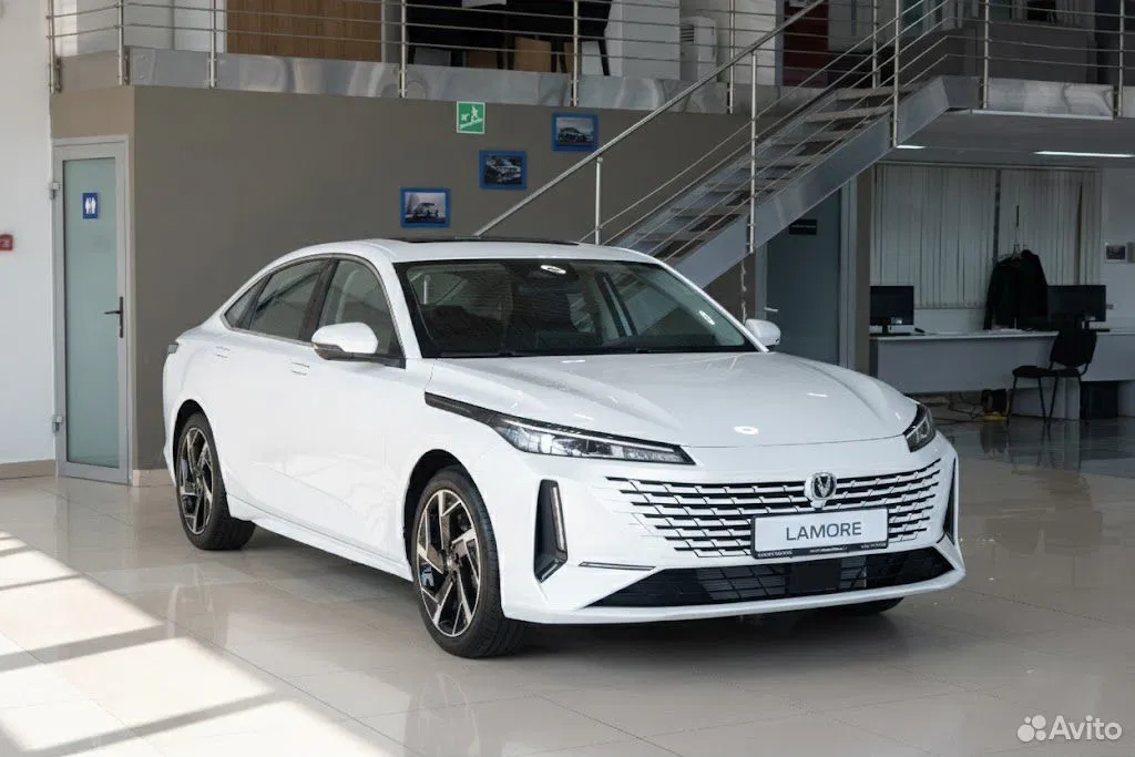 Changan Lamore 1.5 AMT, 2025