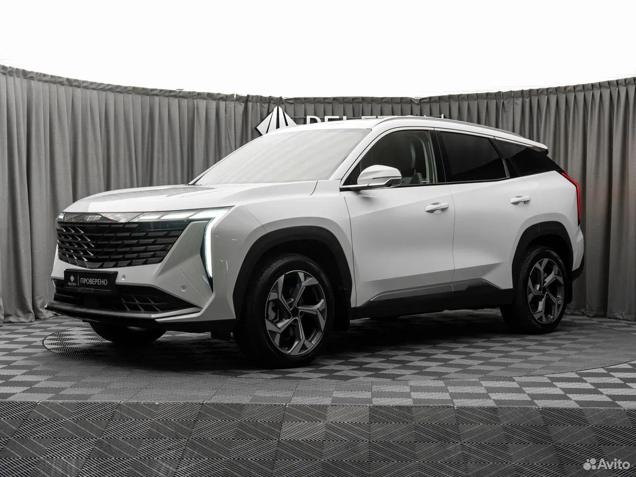 Geely Atlas 2.0 AT, 2024, 7 988 км