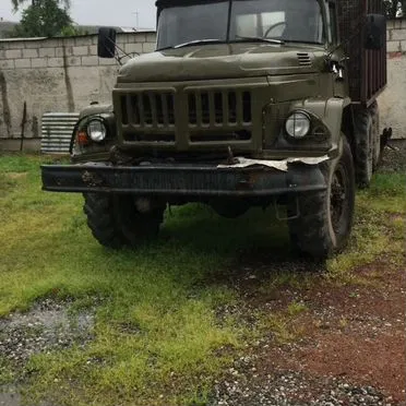 Бортовой грузовик ЗИЛ 131, 1990