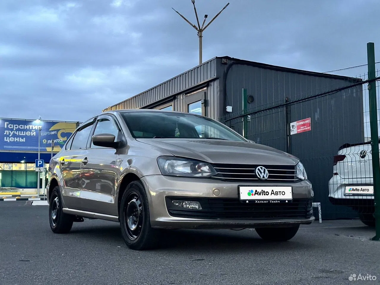 Volkswagen Polo 1.6 AT, 2016, 243 234 км